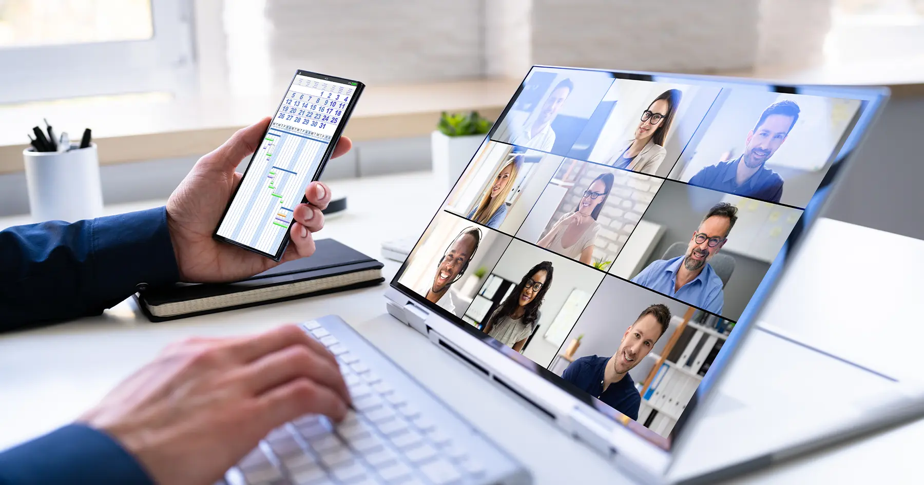 Perfect Webinar Script: El Guion que Convierte al 10-20% (o Más)